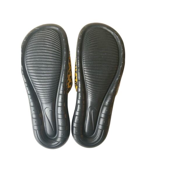 Nike Victori One Slides Womens Size 9 Animal Print Enhanced Comfort Sandals NWT - Picture 9 of 9
